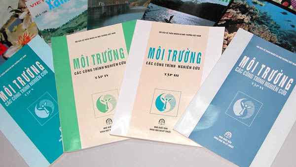 Lập[-]Hội[-]đồng[-]và[-]Ban[-]Biên[-]tập[-]các[-]công[-]trình[-]nghiên[-]cứu[-]khoa[-]học[-]“Môi[-]trường,[-]tập[-]10"